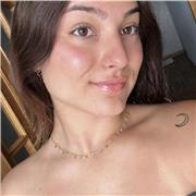 Profesora de música imparte clases de iniciación musical y elemental así como también clases para alumnos de primaria